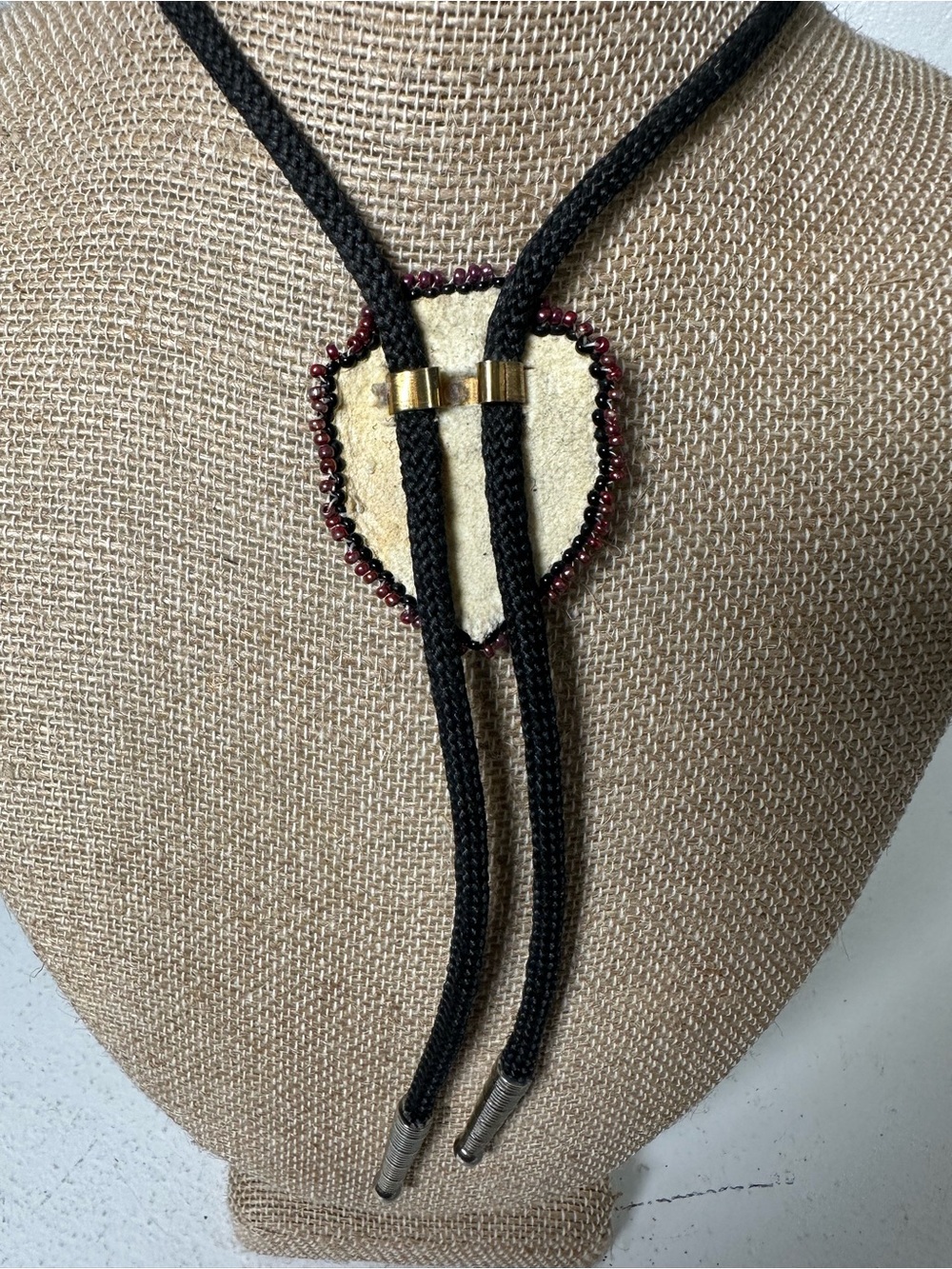 Vintage Western Bolo Tie Silver Tone Red Beaded Cowboy Southwestern Necklace 17” - Picture 4 of 4
